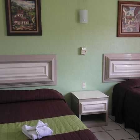Hotel El Roble Tuxtla Gutierrez Exterior photo